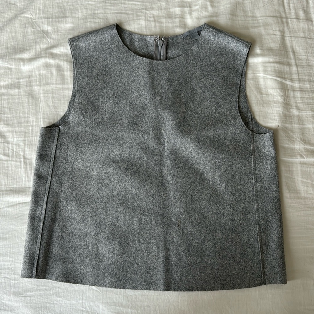 COS vest